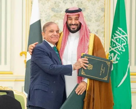 Saudi Arabia and Pakistan Sign Mutual Security Agreement